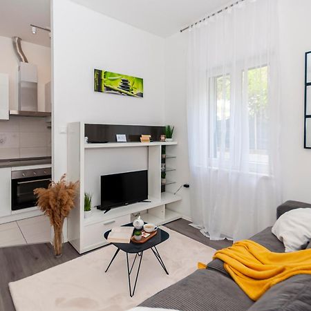 Tanja Apartment Omiš Exteriör bild